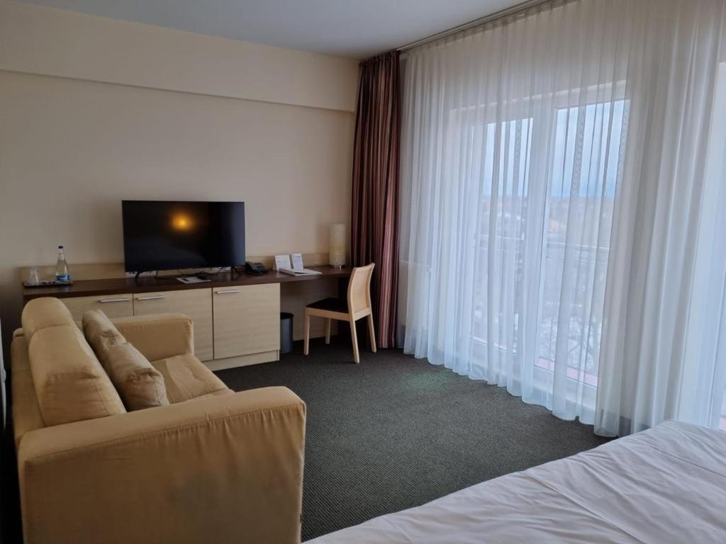 The Gerald'S Hotel Rădăuţi Exteriér fotografie