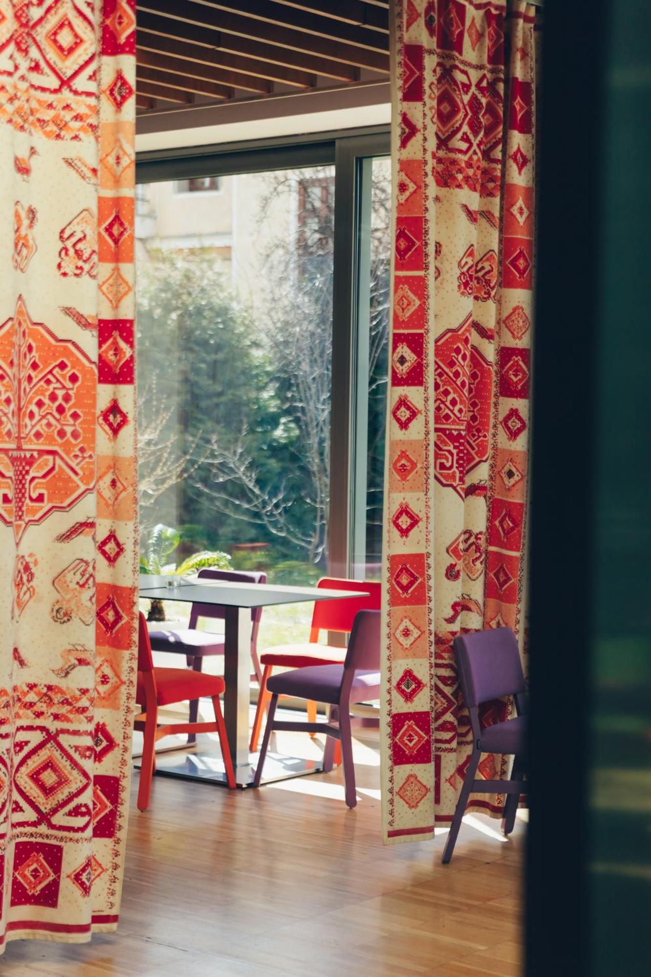 The Gerald'S Hotel Rădăuţi Exteriér fotografie