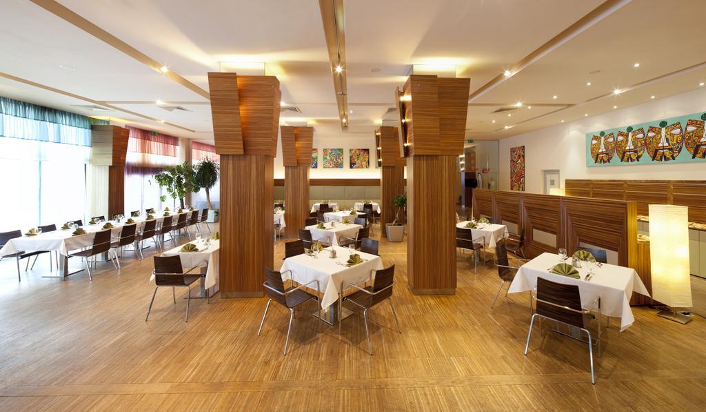 The Gerald'S Hotel Rădăuţi Exteriér fotografie